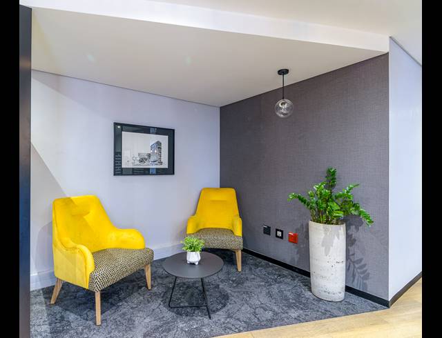 8,326.40M² OFFICE FOR SALE IN SANDOWN